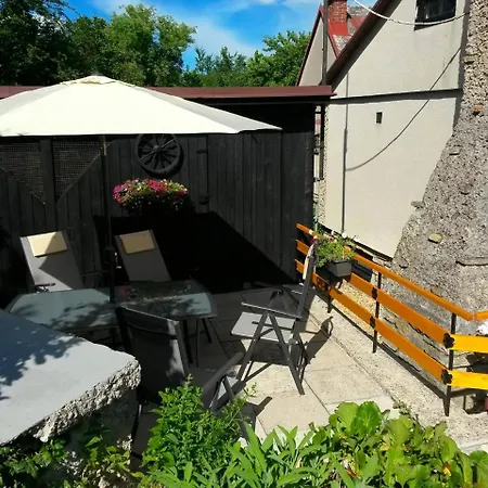 Prázdninový dům Holiday In Opocno/adlergebirge 34244 Opočno